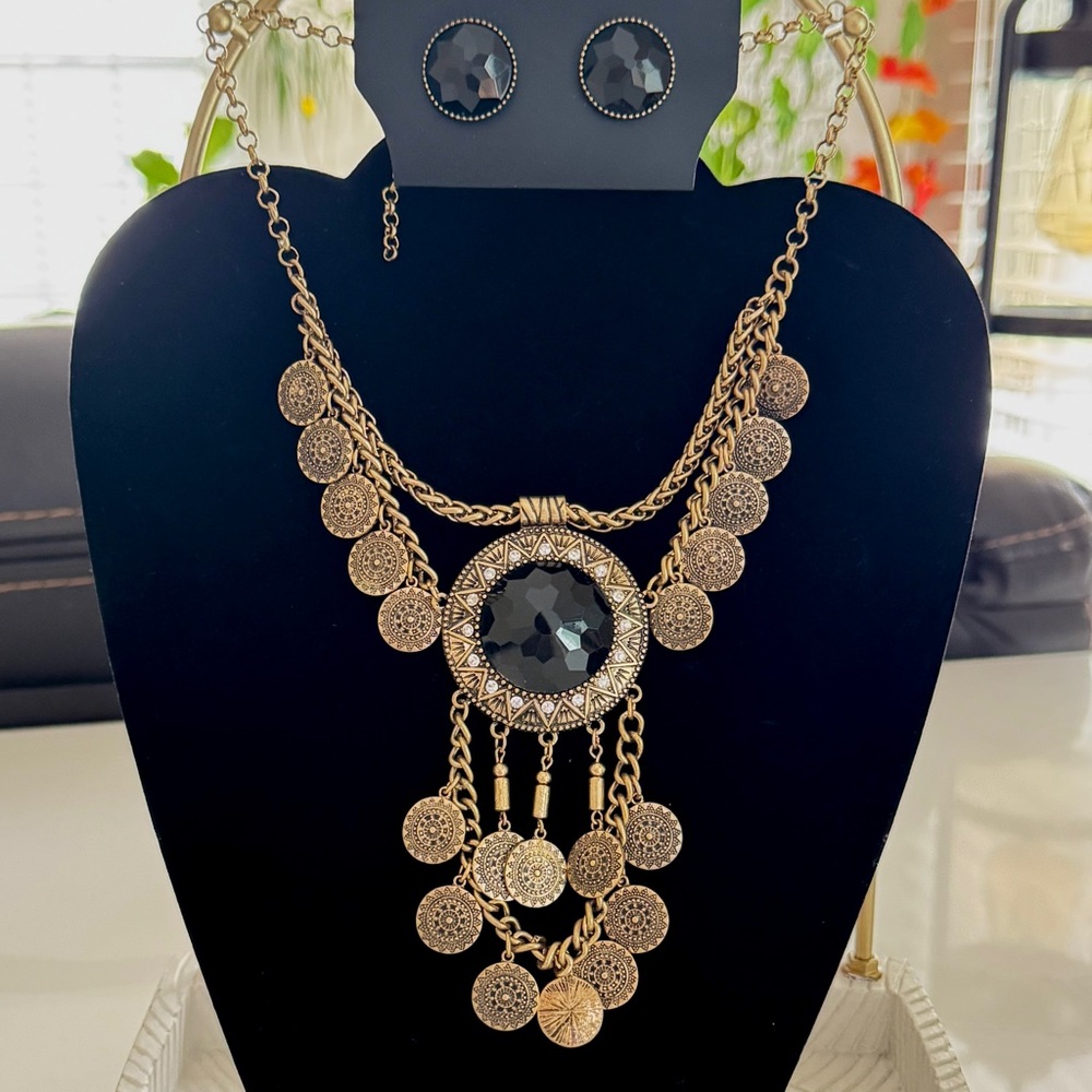 Fashion Jewelry Gold Coin Necklace and Earring Set